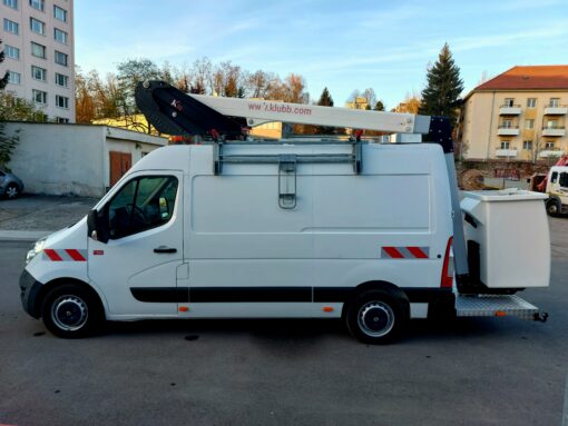 RENAULT Master 2,3 dCi, plošina KLUBB K32 dosah 12,8 m R.v.: 05/2020, 2299cm3, 96kW (130PS), M6, Diesel, Euro 6, 2-miestne, 102.600 km Hydraulická pracovná plošina KLUBB K32, 120kg, 1 osoba, 359 mh