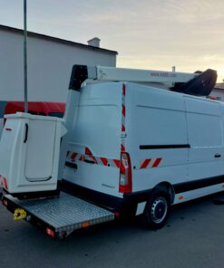 RENAULT Master 2,3 dCi, plošina KLUBB K32 dosah 12,8 m R.v.: 05/2020, 2299cm3, 96kW (130PS), M6, Diesel, Euro 6, 2-miestne, 102.600 km Hydraulická pracovná plošina KLUBB K32, 120kg, 1 osoba, 359 mh